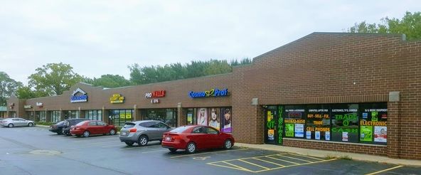 3701 Grand Ave, Gurnee, IL 60031